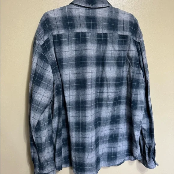Carhartt Flannel Button Up‎ Shirt, Size XL - Picture 2 of 6